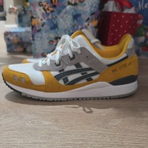 ASICS Gel Lyte III Sneakers in Yellow and Gray Size 10M Used